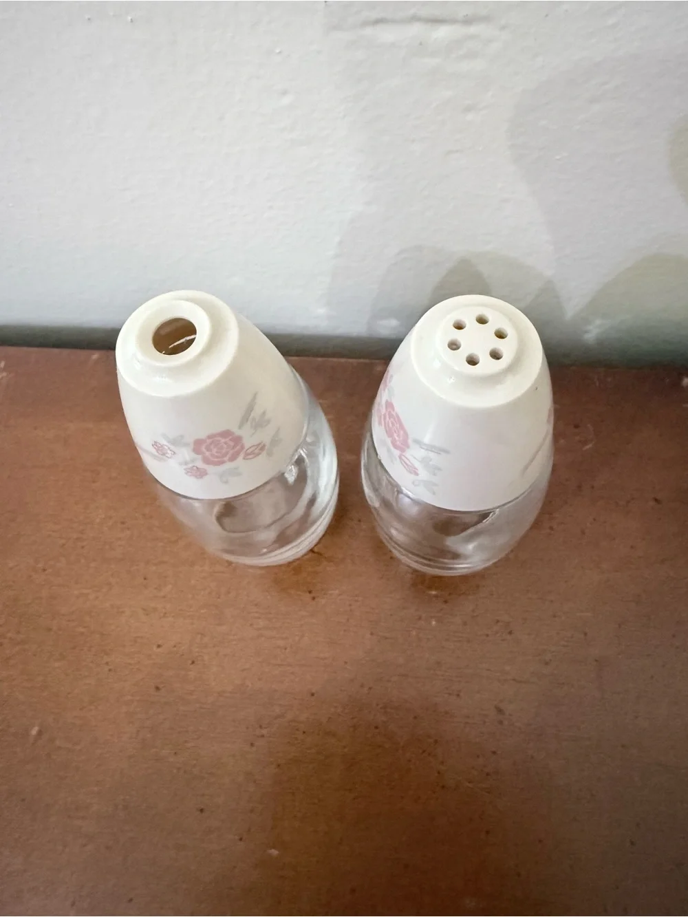Vintage Corelle Corning Gemco English Breakfast Salt & Pepper Shakers Cottage